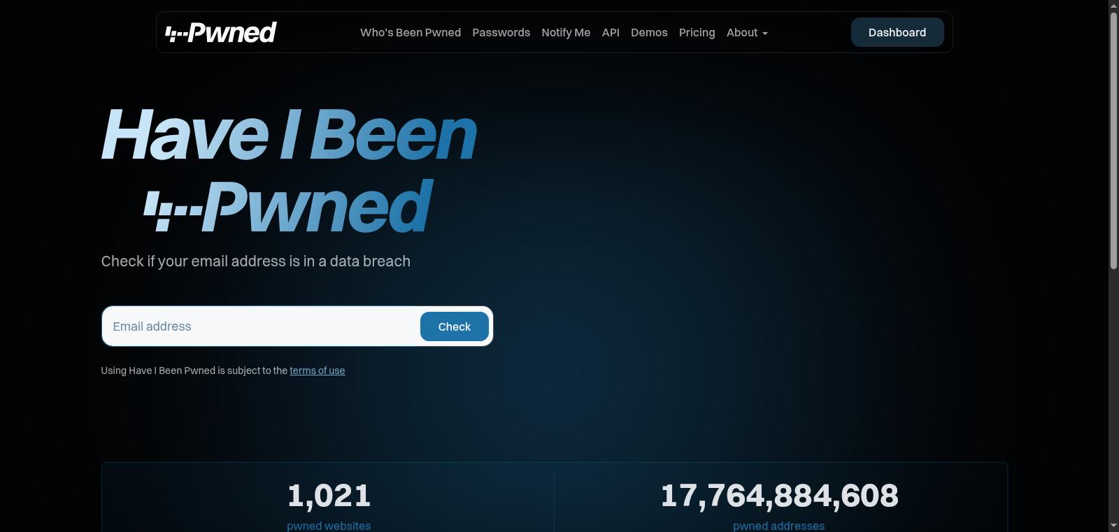 Interface de Have I Been Pwned affichant le nombre de dossiers de données compromises. Un outil essentiel pour vérifier si vos données personnelles ont été compromises.