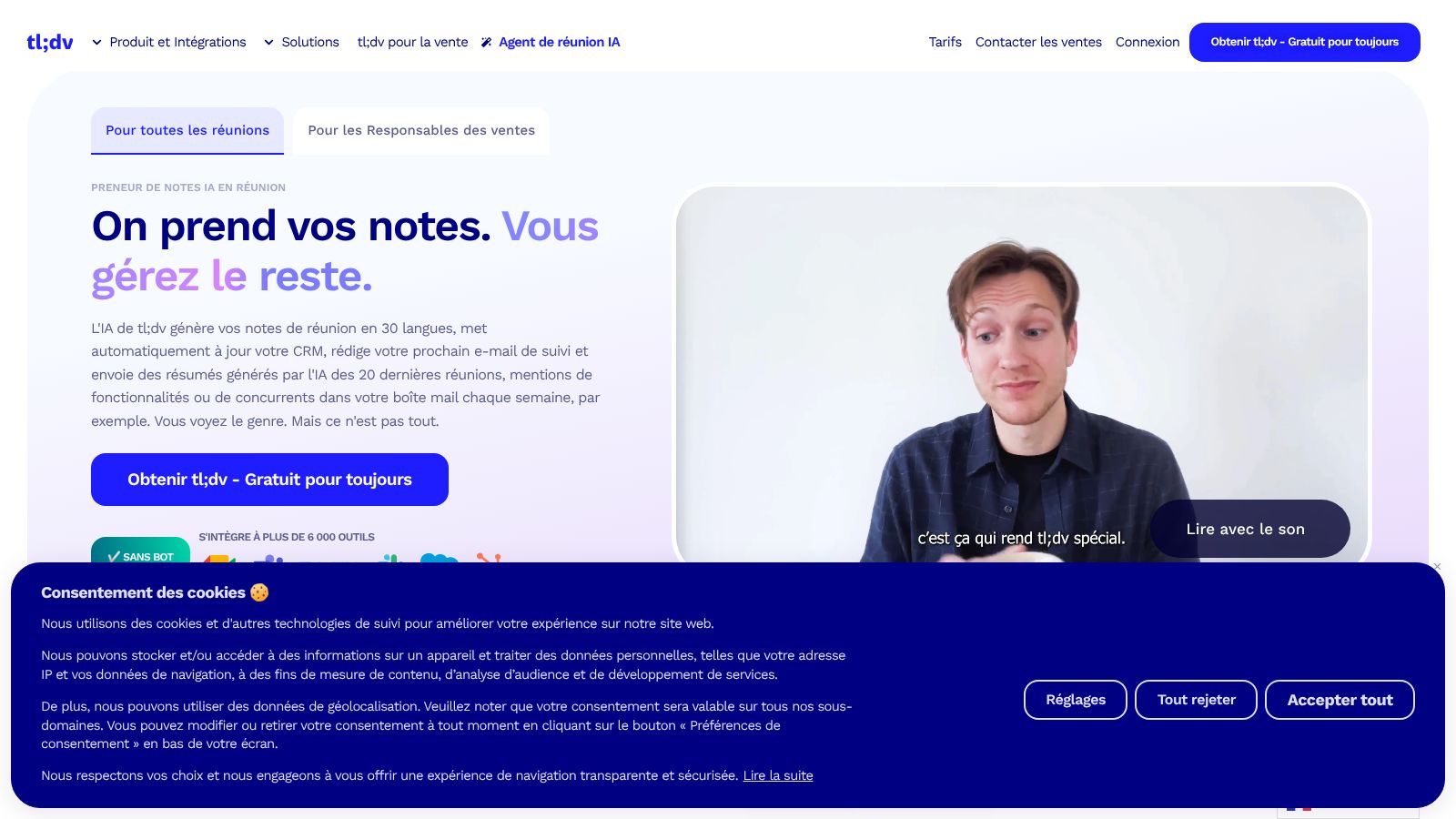 Capture d'écran de la page d'accueil du service Kube avec un homme en visioconférence et des options de consentement aux cookies.